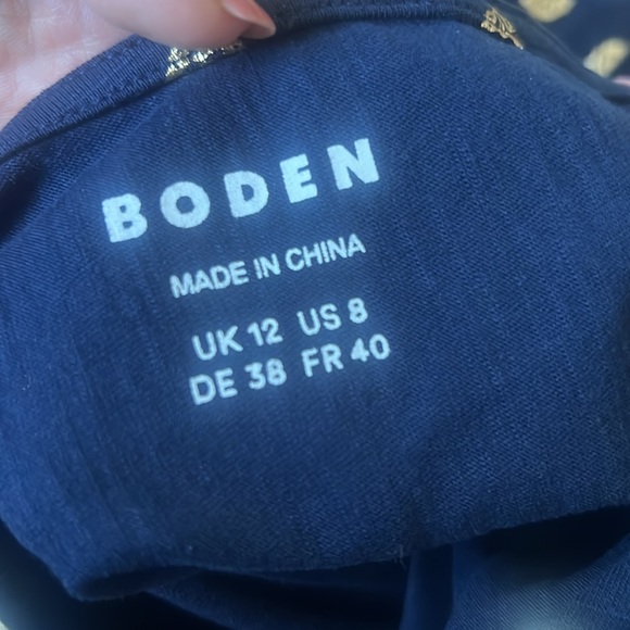 Boden Gold Leaf Print Top - Picture 13 of 16